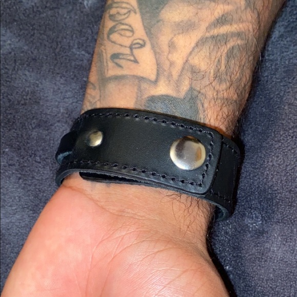 Scenic Scout-  Urban Bracelet - Picture 4 of 5